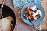 Farmhouse Berry Skillet Cobbler