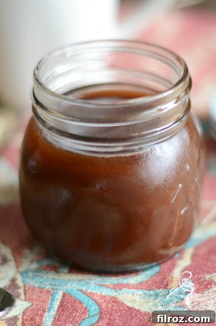 Homemade Peppermint Mocha Syrup Recipe Pin