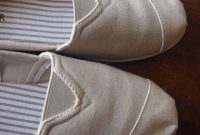 Effortless DIY: TOMS-Style Shoe Transformation